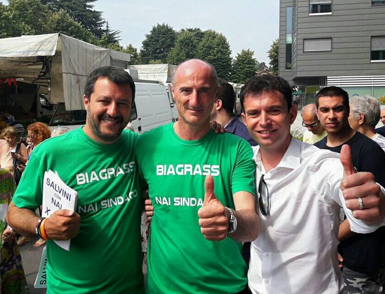 Bagno di folla per Salvini ad Abbiategrasso