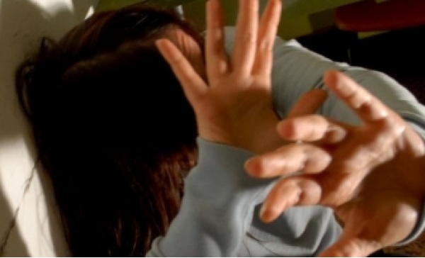 Baranzate: ex fidanzato stalker picchia ragazza all’ottavo mese di gravidanza