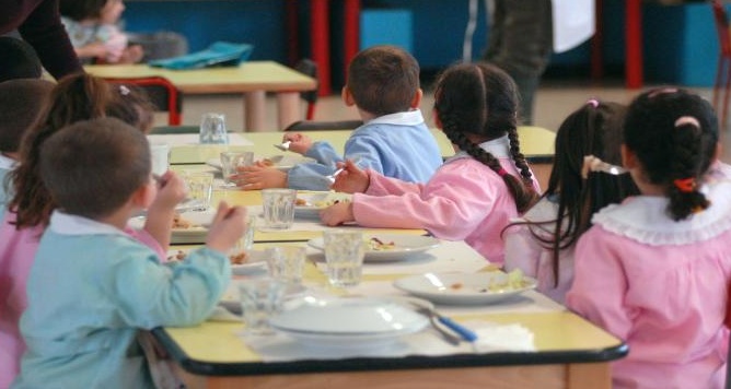 Frutta tutte le mattine nella scuola dell’infanzia