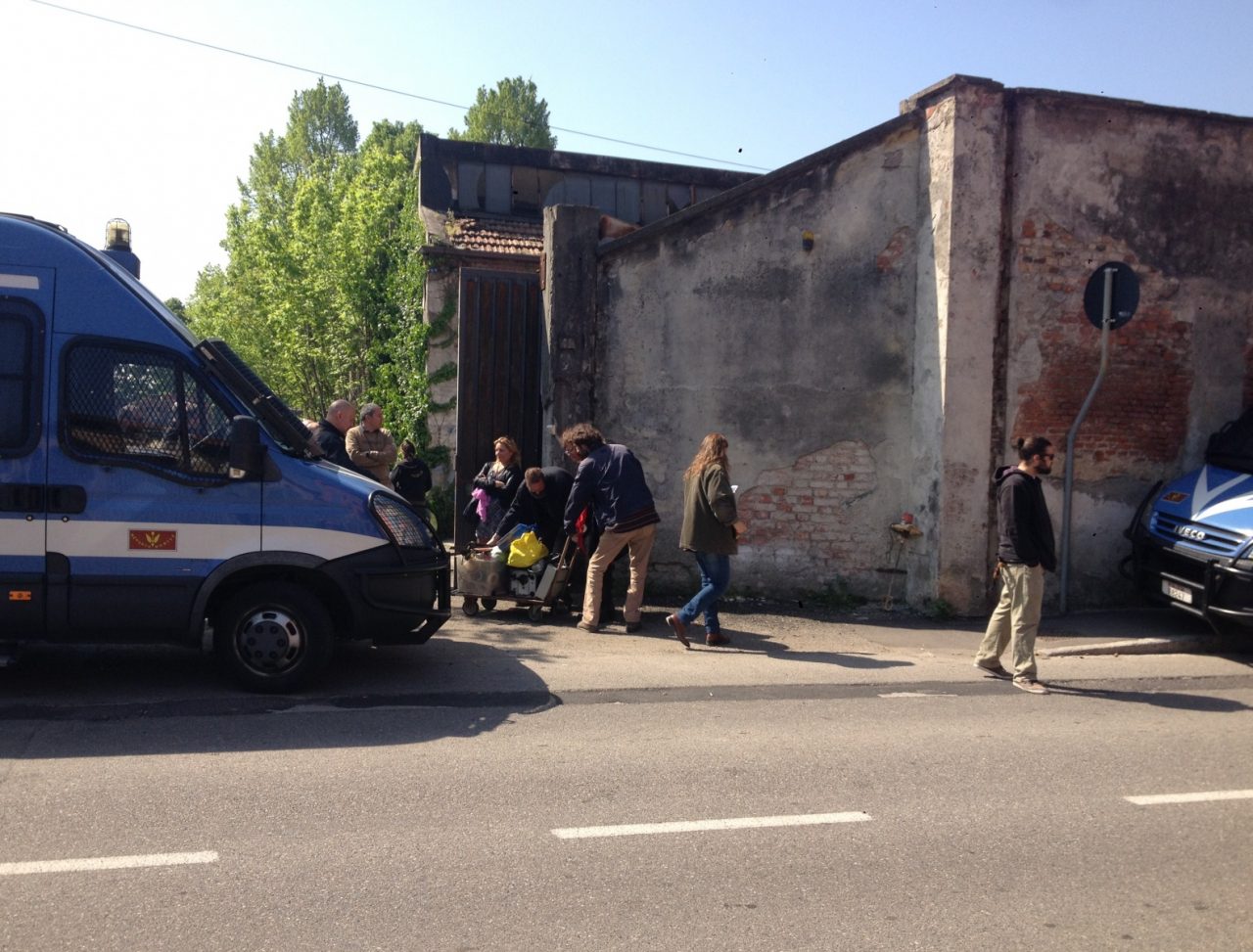 Baranzate, tornano i Pirati: rave party con musica assordante in via Monte Bisbino