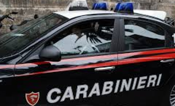 Bollate: tenta di rapinare minorenne, arrestato