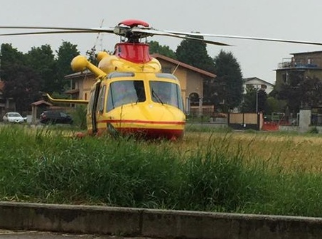 Busto Garolfo: gravissimo incidente sul lavoro, operaio perde un braccio