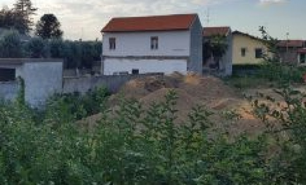 Castano Primo, “moschea” in paese: il Comune annulla il permesso per costruirla