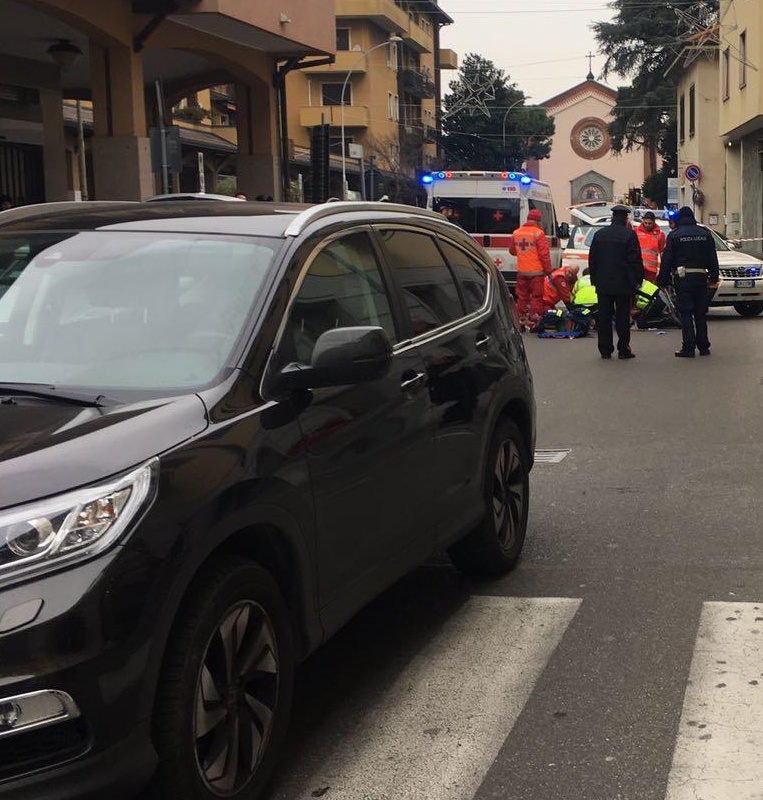 Cerro Maggiore, anziana investita in centro: è gravissima