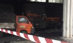 Gaggiano, incendio doloso nel capannone Sasom: mezzi distrutti e raccolta rifiuti in ginocchio