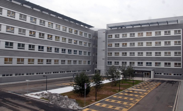 Gallarate, ai domiciliari accoltella la ex compagna