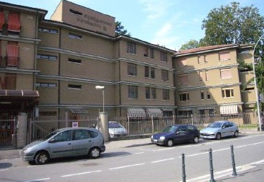 I nonni della Fondazione Ferrario in campo con i giocatori di serie B
