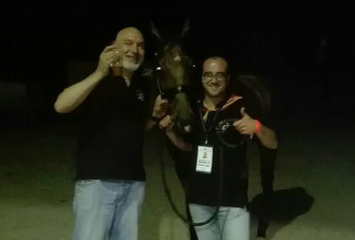 Legnano: Palio, spettacolo alla Provaccia: vince Legnarello con il cavallo scosso