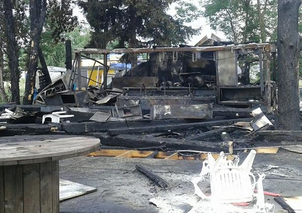 Legnano, chiosco distrutto dalle fiamme durante la notte