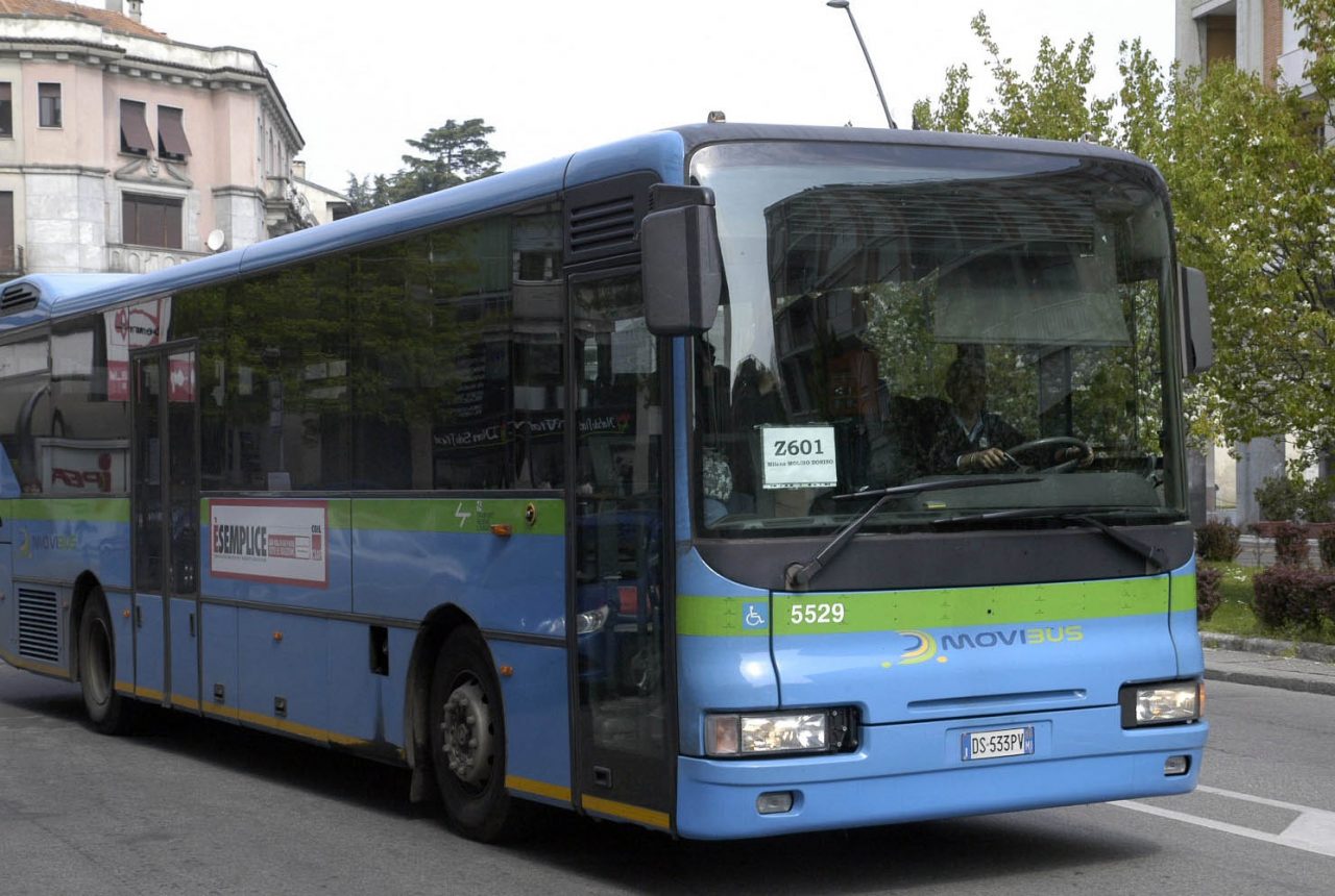 Trasporto pubblico e disagi: il Comune finanzia un servizio extra