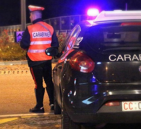 Legnano, extracomunitari si picchiano fuori dalla stazione