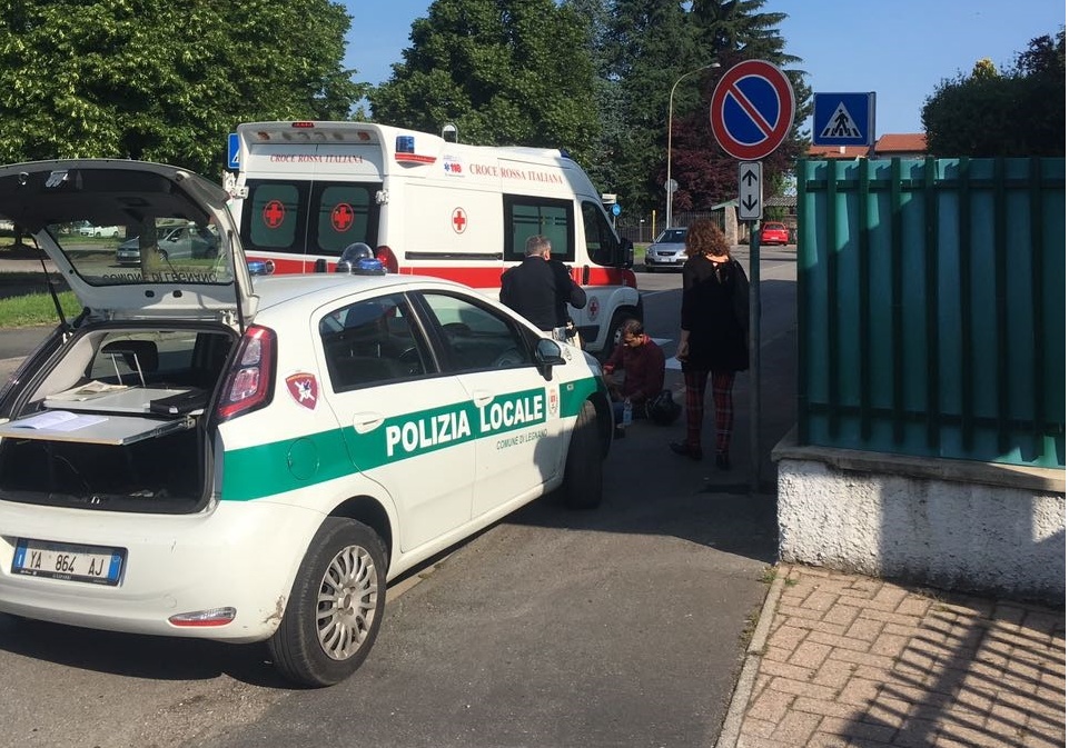 Legnano, incidente in via Podgora: centauro all’ospedale