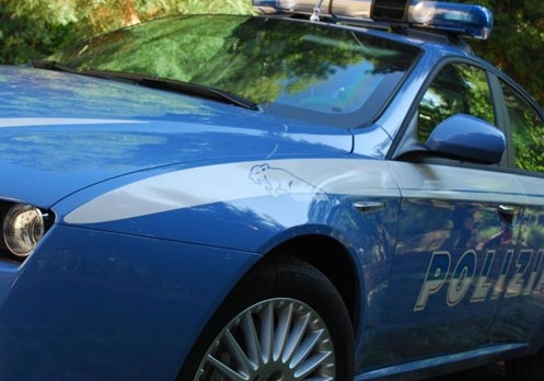Legnano, operai trovano una pistola e proiettili vicino ai binari
