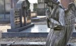 Morimondo, avvicinano anziana al cimitero e le rubano la collana facendola cadere a terra