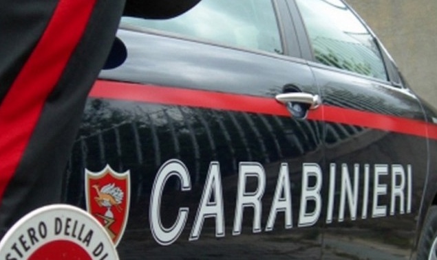 Getta acido contro l’ex fidanzato, grave un 29enne a Legnano