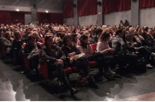 Rho, Olivetti chiuse per 4 mesi, la rabbia dei genitori
