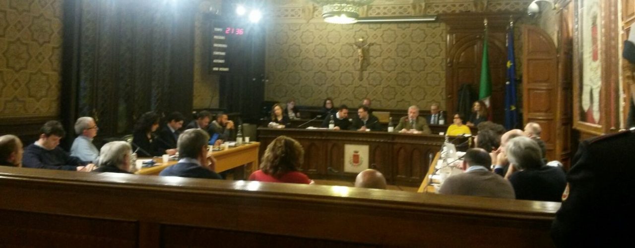 Rho, Piano per il diritto allo studio: “Discuterlo oggi è come mangiare la cassoeula in agosto”