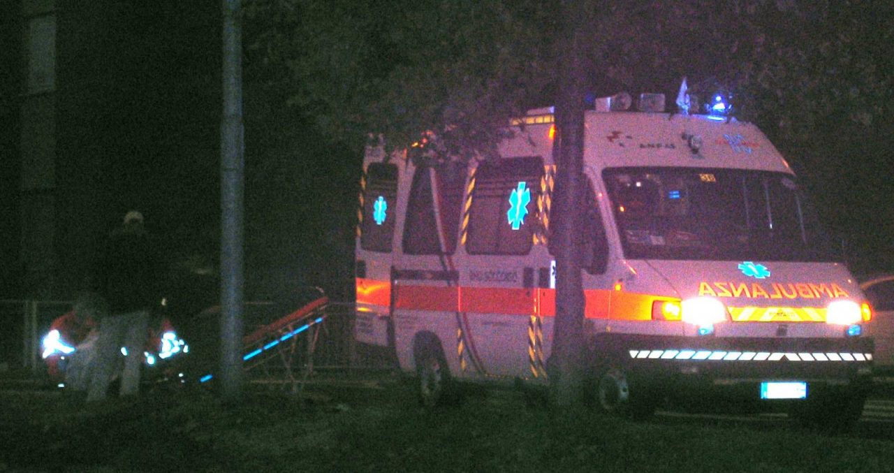 Rho, grave incidente in corso Europa: mamma e figlia investite