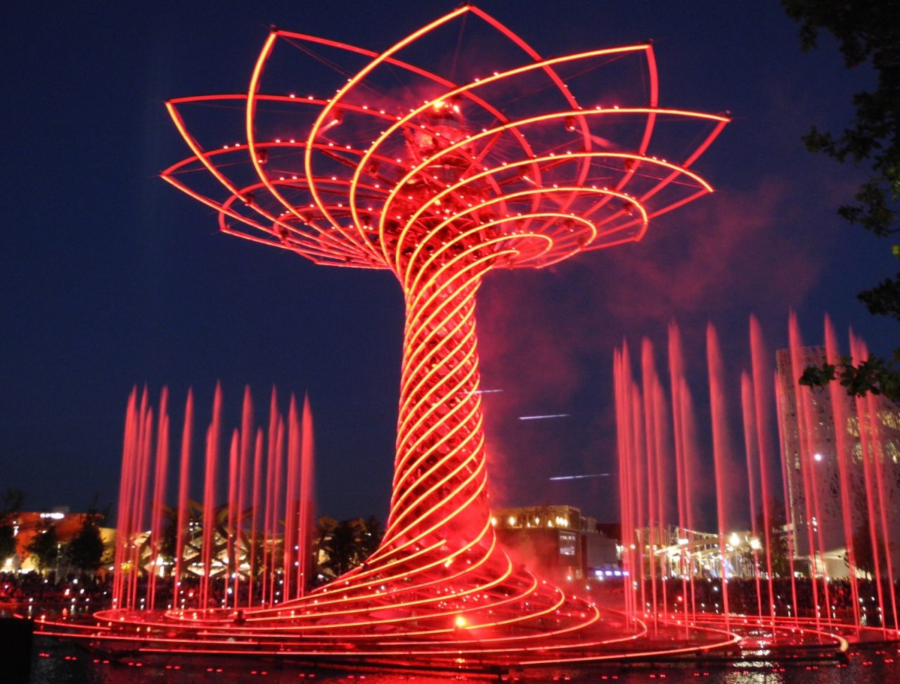 Rho, l’Albero della Vita torna ad emozionare gli spettatori