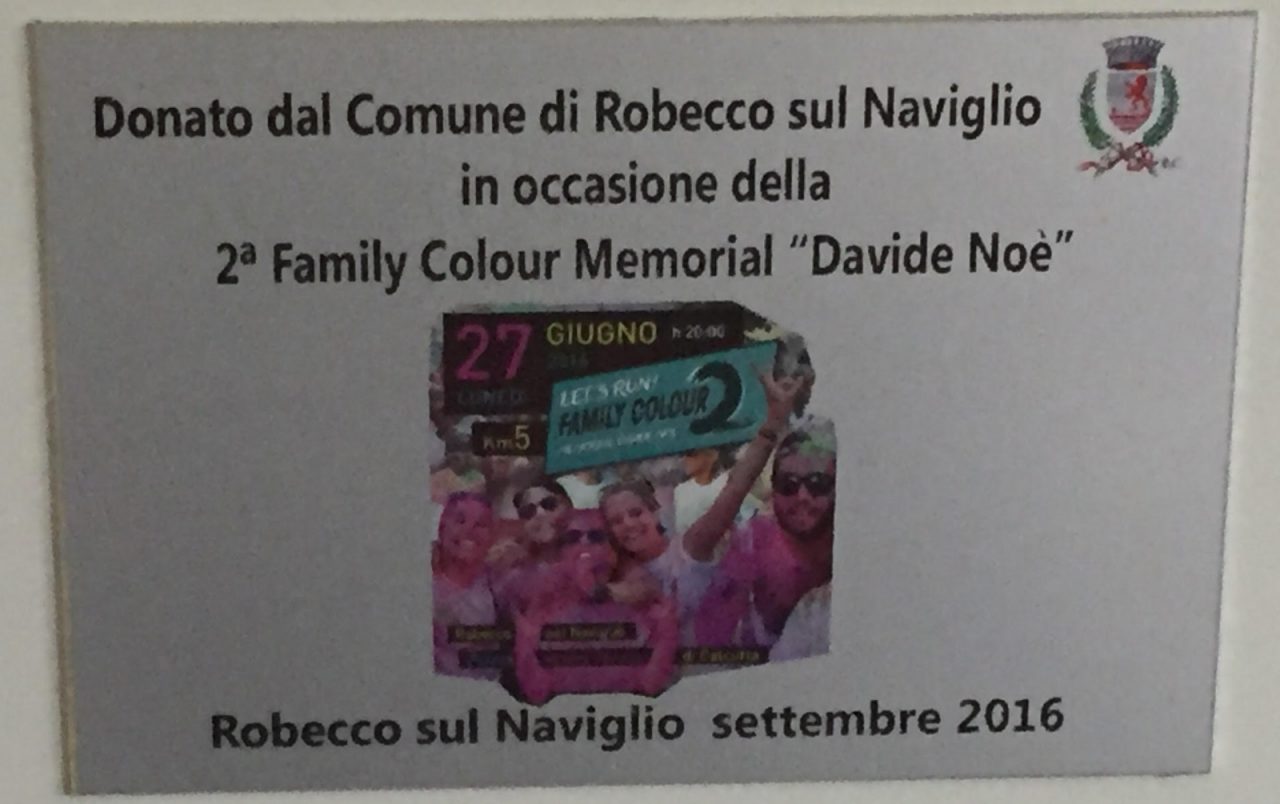 Robecco, il Family Colour regala alle scuole nuovi Pc e proiettori