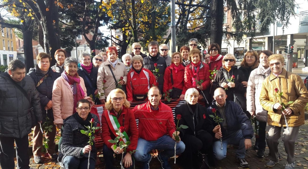 San Vittore, camminata in rosso per dire basta alla violenza sulle donne
