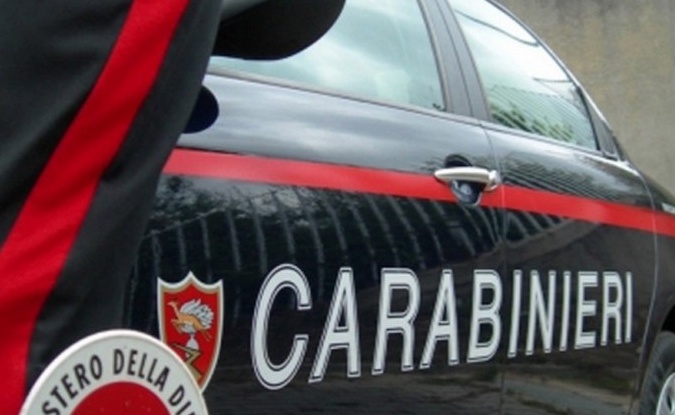 Sedriano, droga in mezzo ai biscotti: arrestata