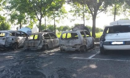 Sedriano: quattro auto a fuoco