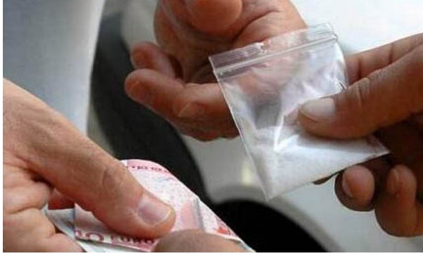 In autobus da Milano a Siena con cocaina purissima: arrestata