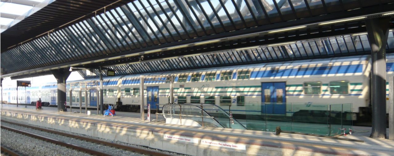 Sul treno senza biglietto, aggredisce il controllore