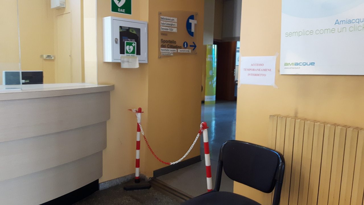 Anomalie nel tetto sgomberata l’ala vecchia del comune