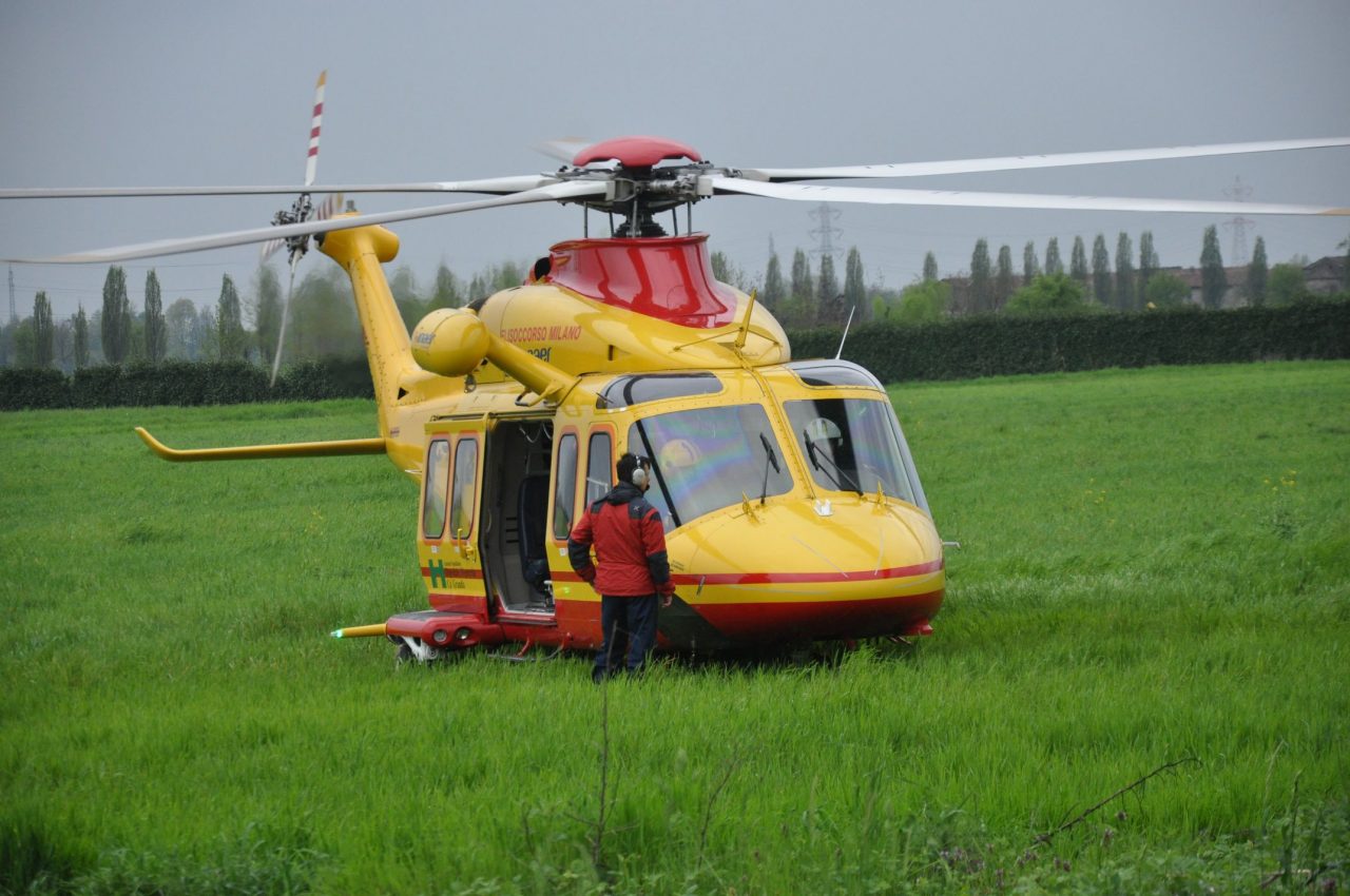 Incidente a Rosate, grave 53enne