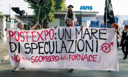 "No allo sgombero della Fornace": in 200 al corteo