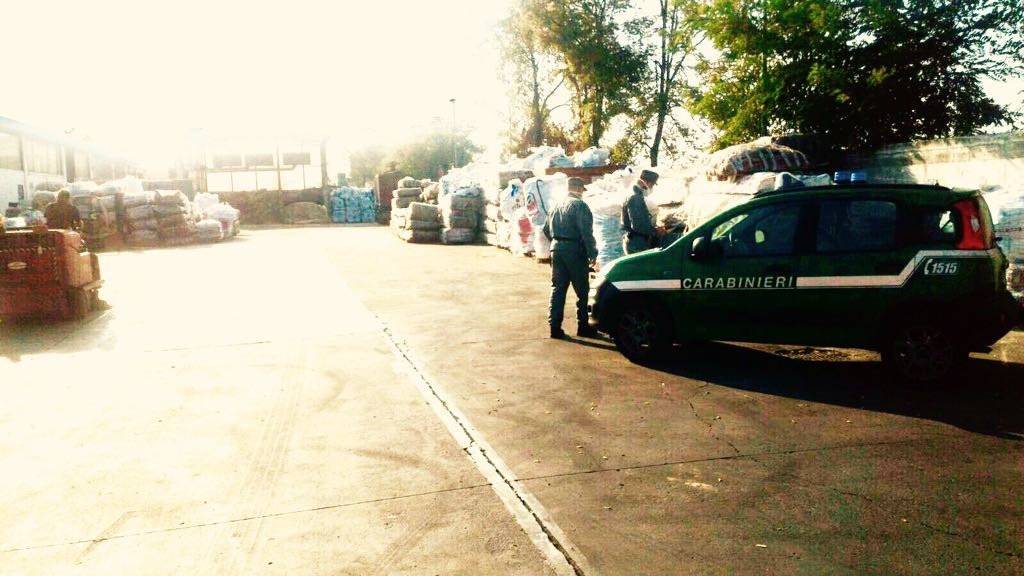Rifiuti pericolosi a Bareggio, il caso in Regione