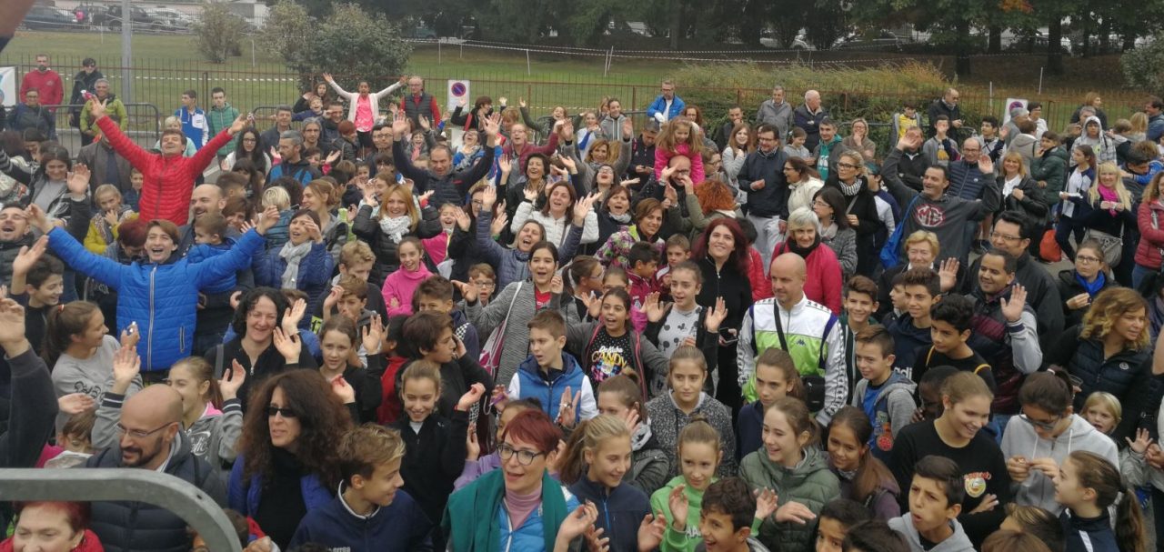 Ragazzi in corsa dai Nonni, successo per la campestre di Parabiago. FOTO