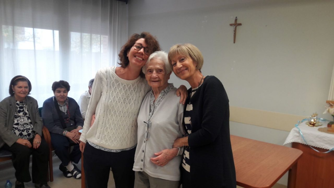 Oresta compie 100 anni alla Rsa Pineta di Tradate