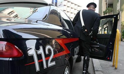 Danneggia auto della ex compagna 33enne di Origgio arrestato per stalking