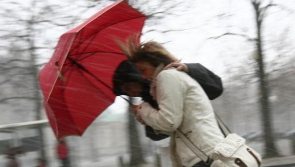 Rischio vento forte in tutta Lombardia
