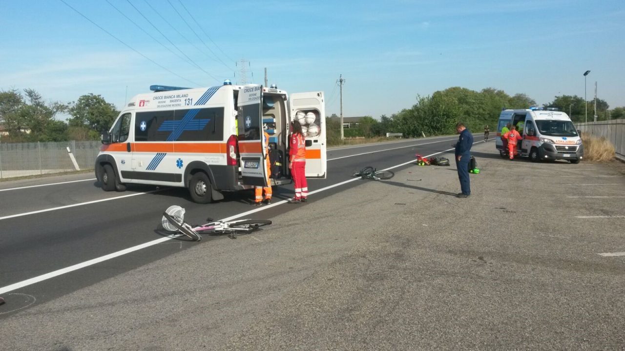 Moto contro bici: grave incidente sulla Statale 11
