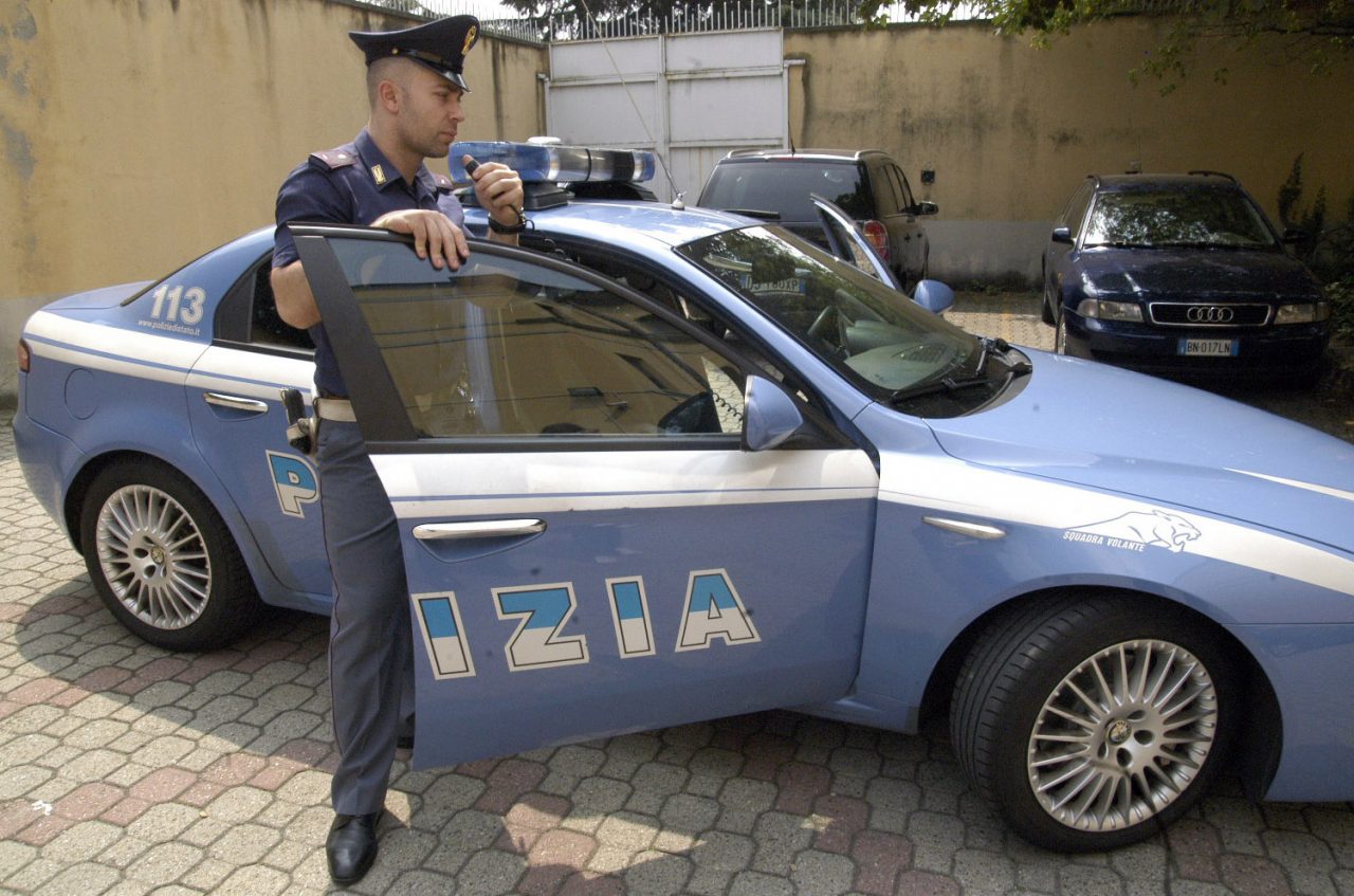 Botte e pugni a un giovane: baby gang incastrata VIDEO