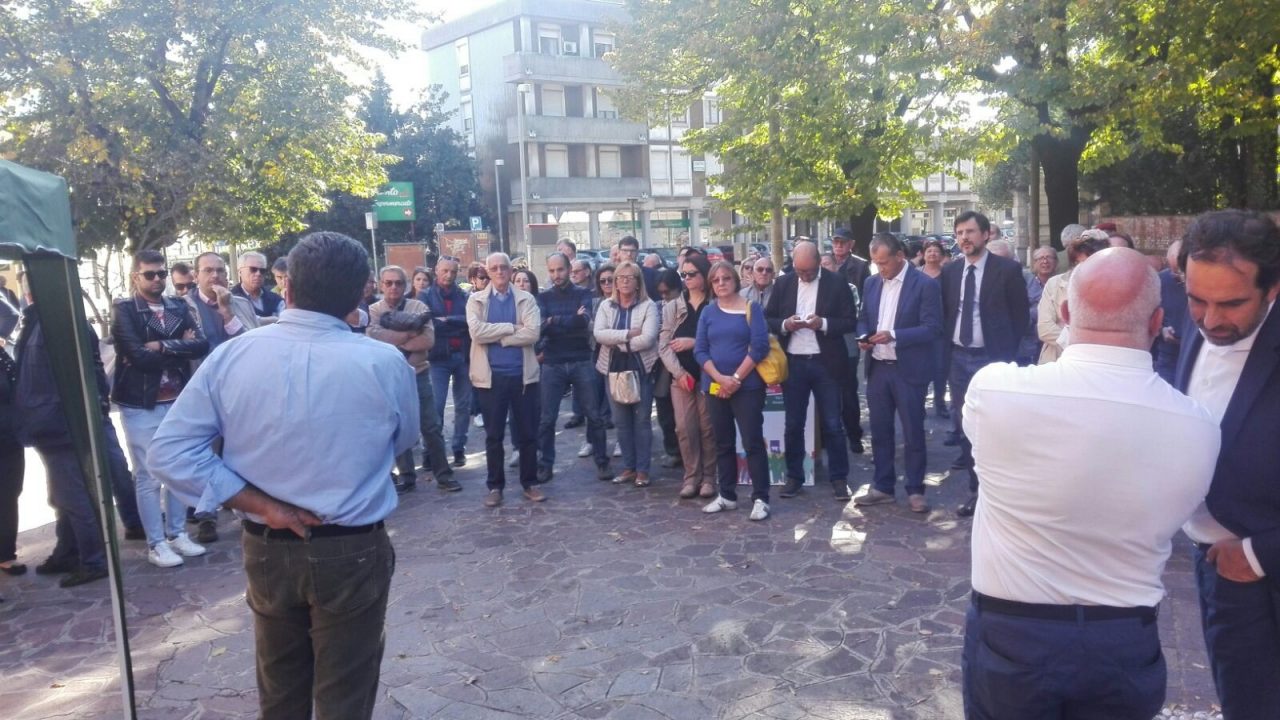 “Troppi silenzi sulla ’ndrangheta”: presidio del Pd a Senago