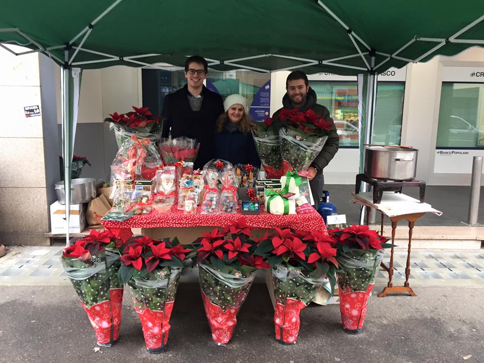 Mercatino natalizio col Rotaract di Tradate