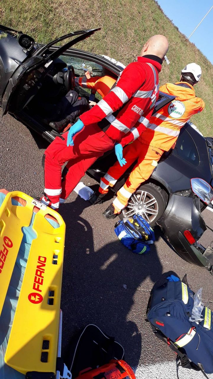 Cornaredese primo soccorritore del ferito in autostrada
