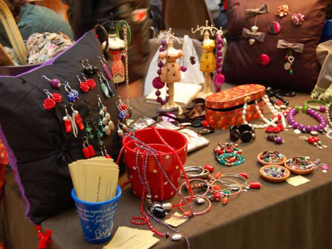 Mercatino artigianale della solidarietà a Cesate
