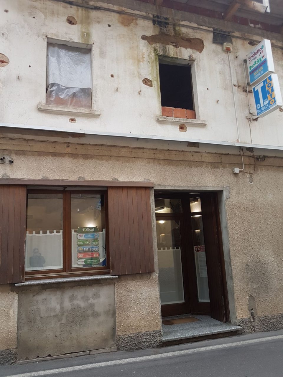 Banda dei tabacchi ancora a segno a Venegono