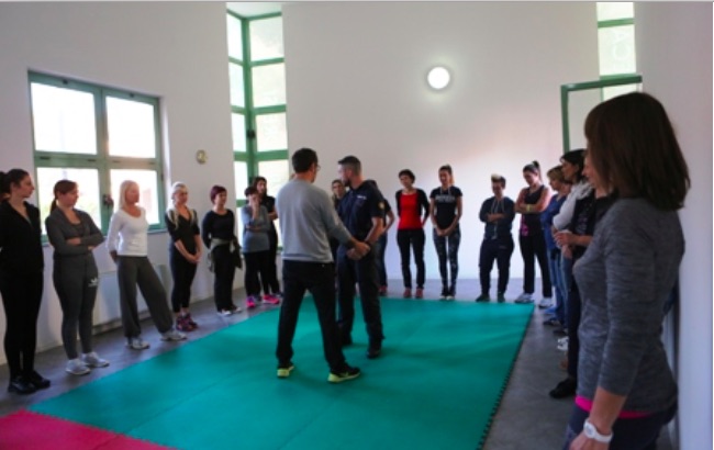 Difesa femminile corso al via a Castano