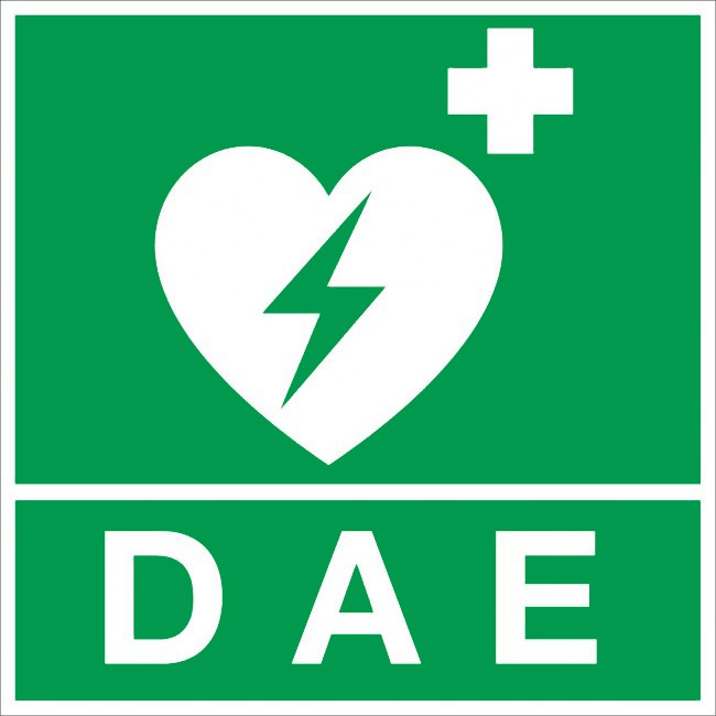 Defibrillatori nelle scuole grazie ad aziende e privati