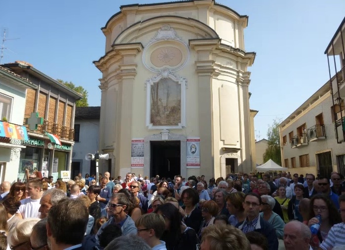Nuovo sagrato di Motta, anche il sindaco sbotta: “Non si può andare avanti così”