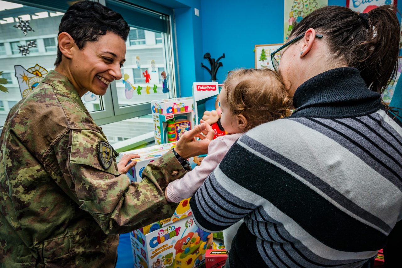 Natale in anticipo con i regali della Nato