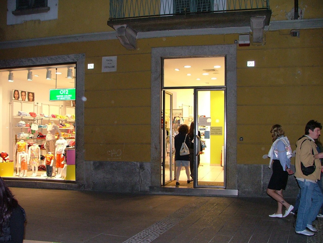 Black friday, scatta la corsa allo sconto in città