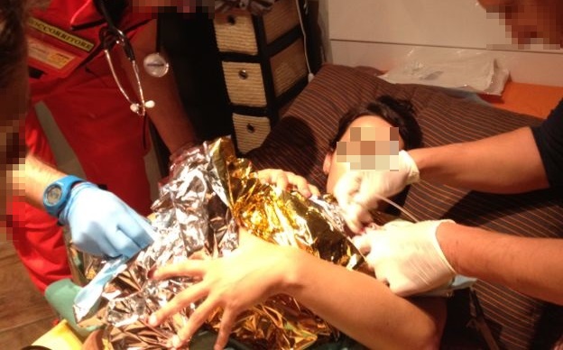 Bambino nasce in casa: stanno bene lui e la mamma